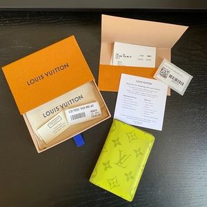 Rare S/S 2019 Louis Vuitton Taiga Card